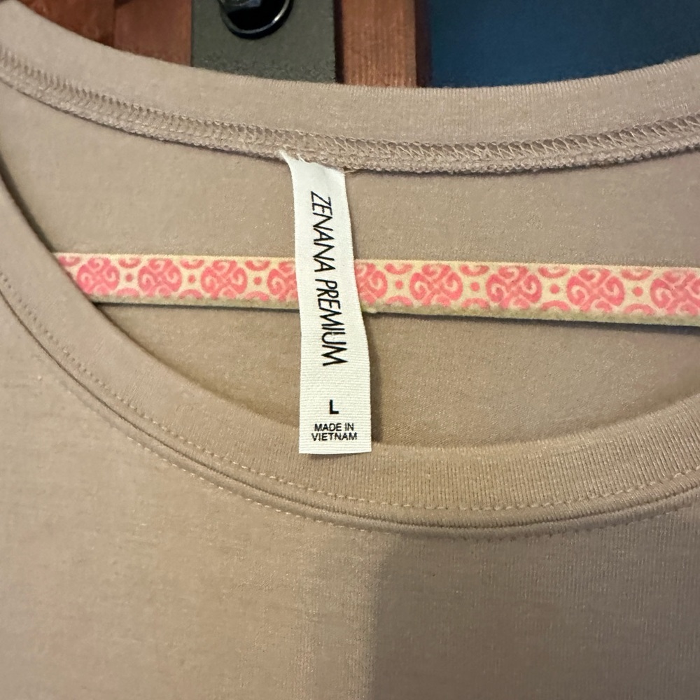 Beige Top - Picture 2 of 3